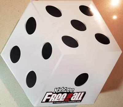 Alle Details zum Brettspiel Yahtzee Free for All und ähnlichen Spielen